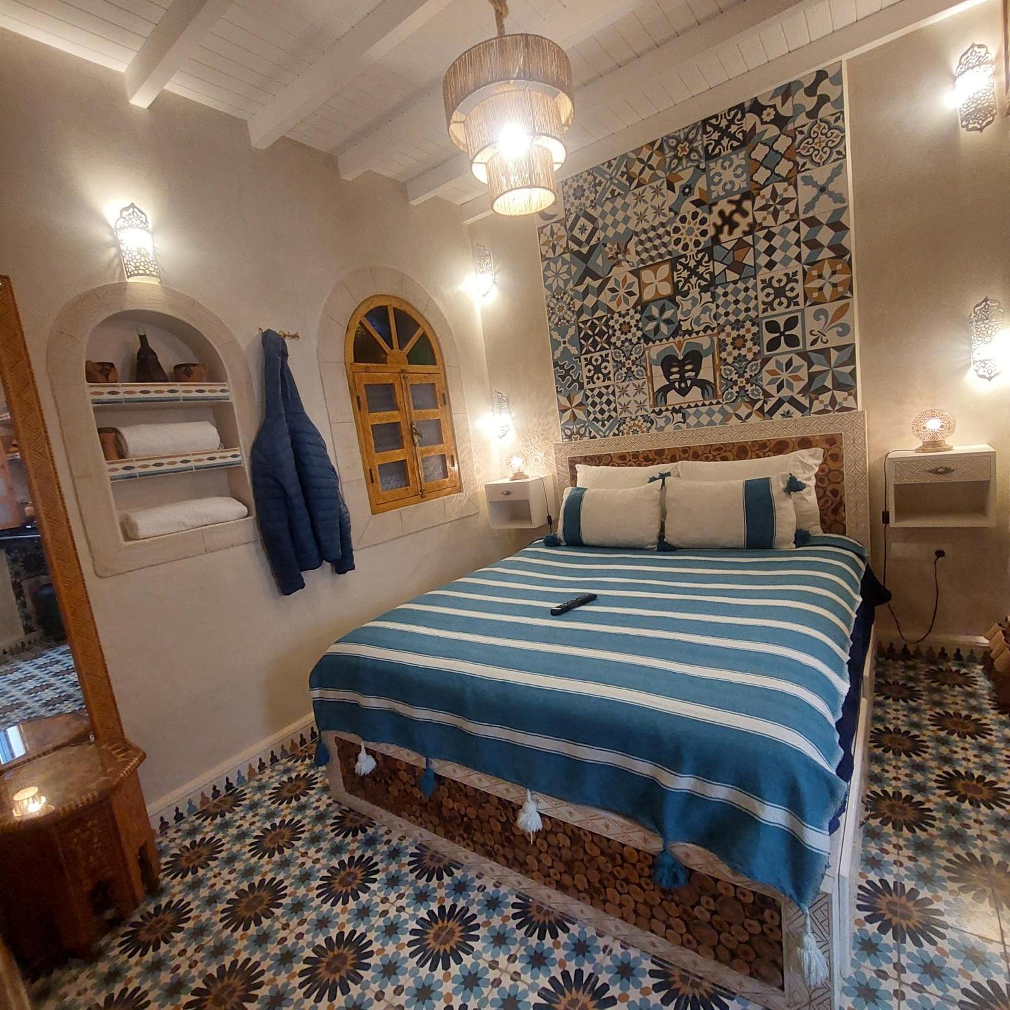Riad Dar El Hania Hotel Szavíra Kültér fotó